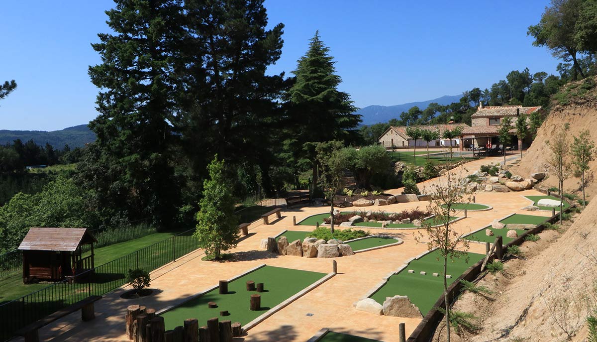 mas-huix-exteriorminigolf-01